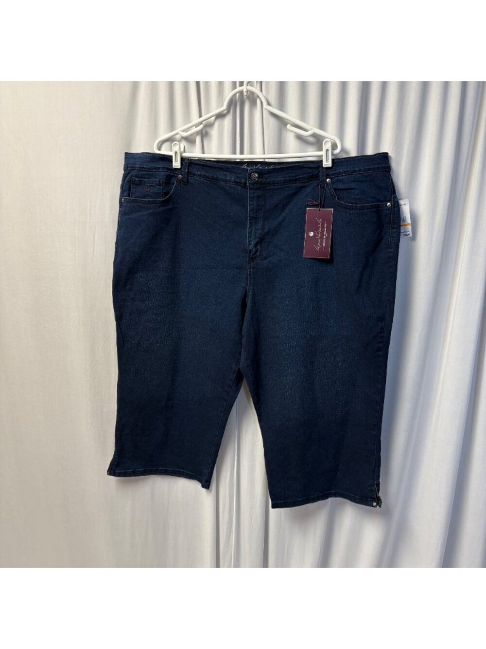 Gloria Vanderbilt Amanda Capri Jeans Womens Size 24W Flex Stretch Slimming NEW